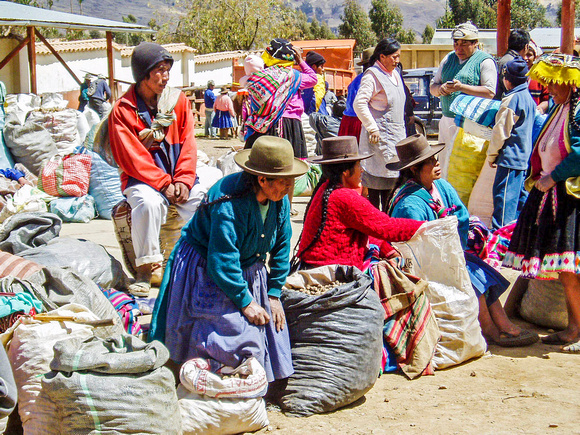 Huancarani Market, Peru