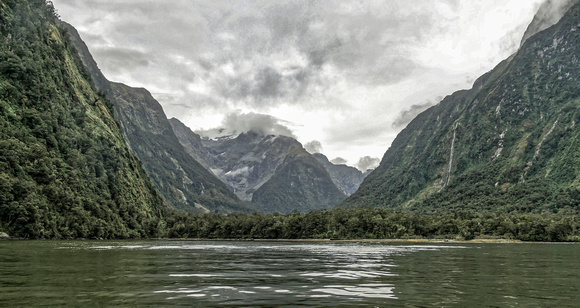 Harrison Cove in Milford Sound, NZ